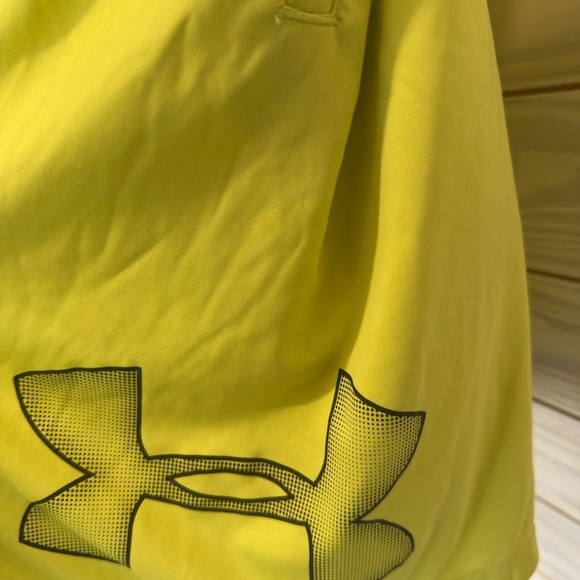 Under Armour Lime Green Sports Shorts - Picture 3 of 7